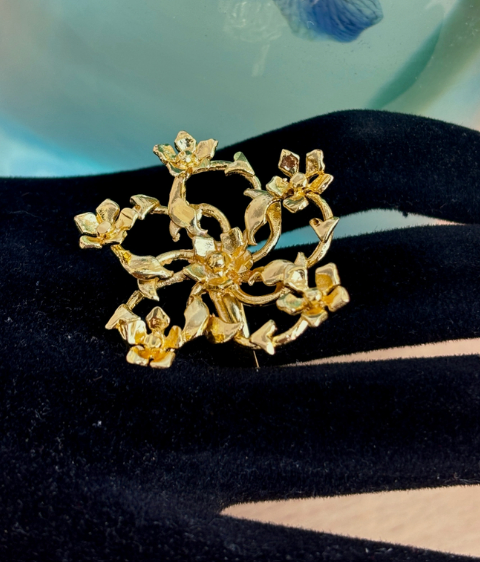 Flower statement ring