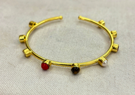 Small stone bangle