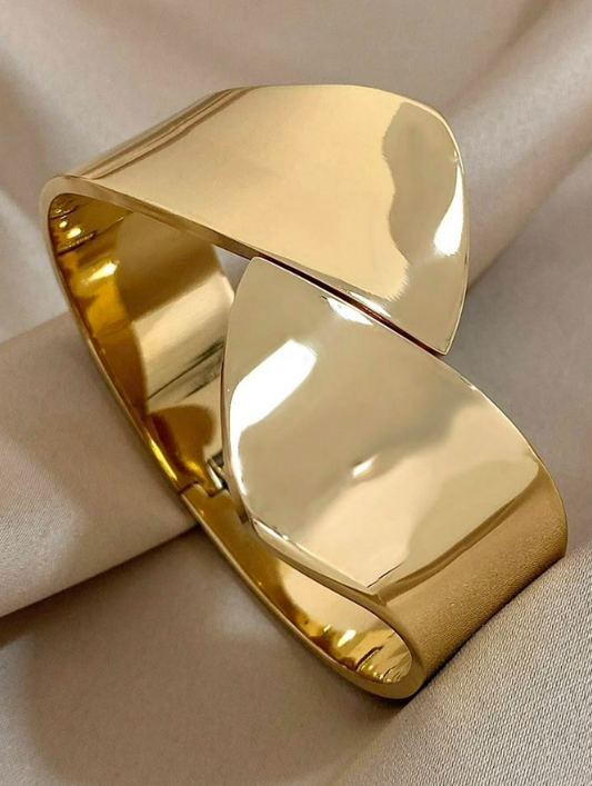 Anti tarnish bracelet cuff