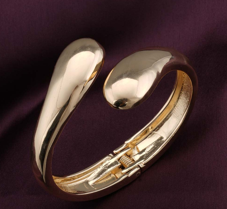 Anti tarnish Bracelet